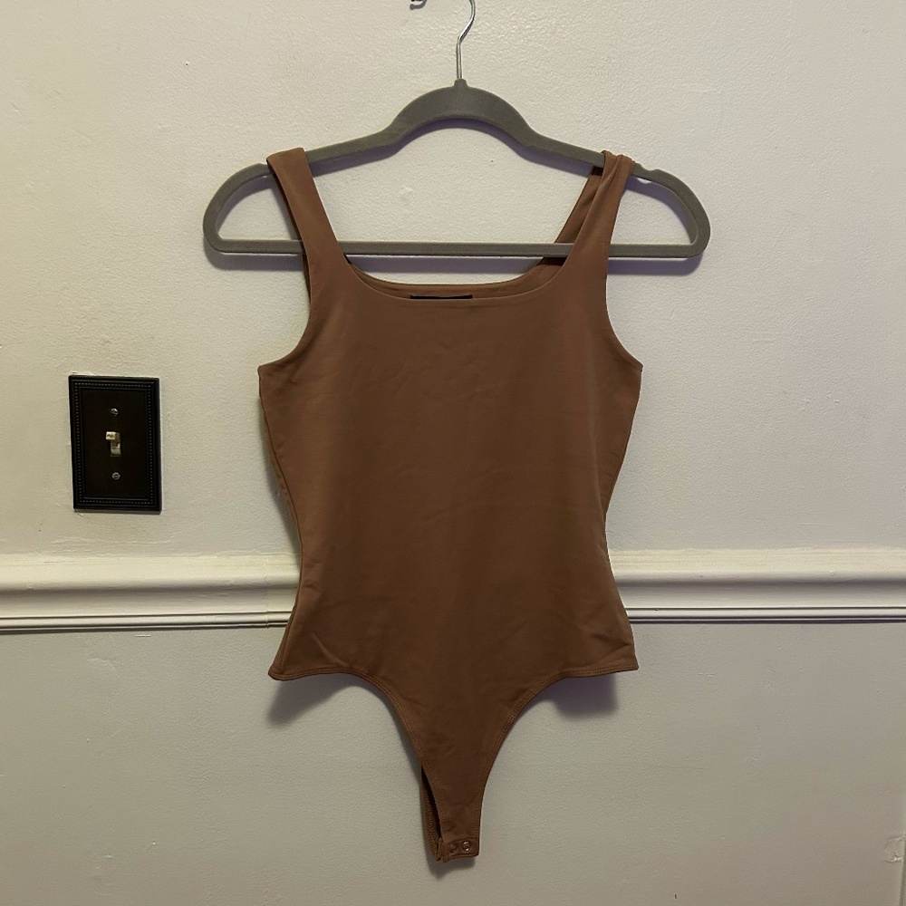 Banana Republic Scoop-Neck Light Brown Bodysuit - Size XS